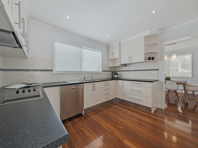 42 Tarana Street, Camp Hill QLD 4152