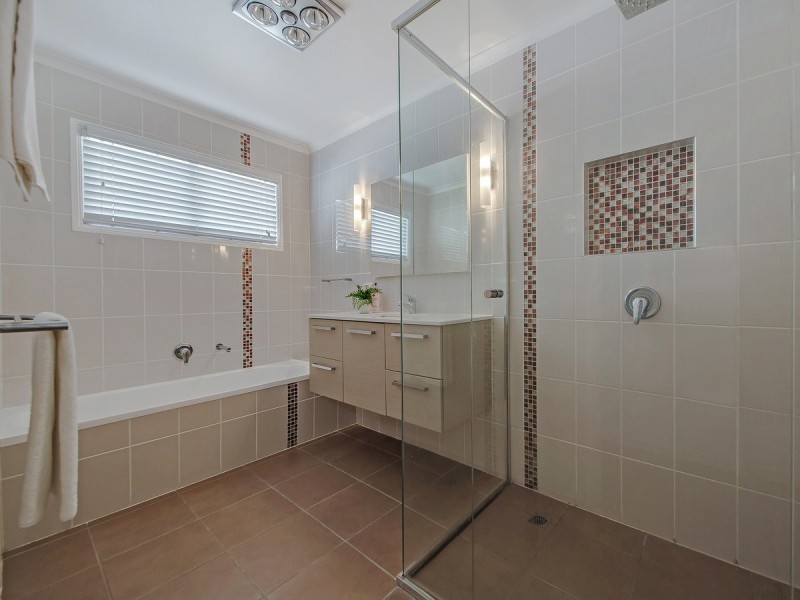 42 Tarana Street, Camp Hill QLD 4152