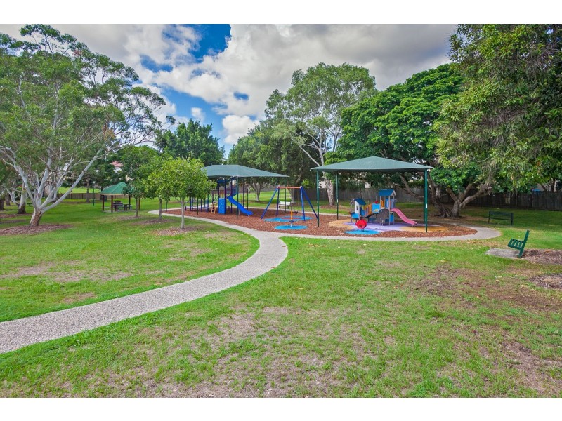 42 Tarana Street, Camp Hill QLD 4152