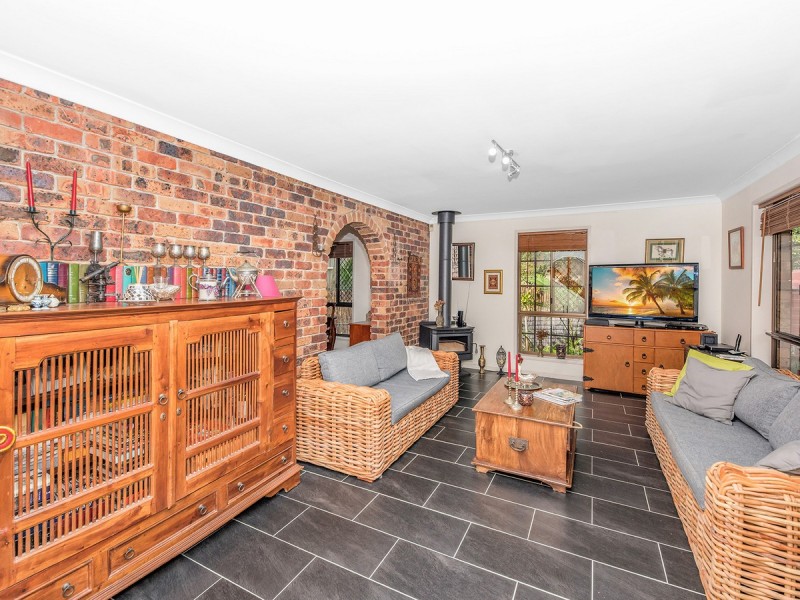 10 Brochet Street, Mansfield QLD 4122