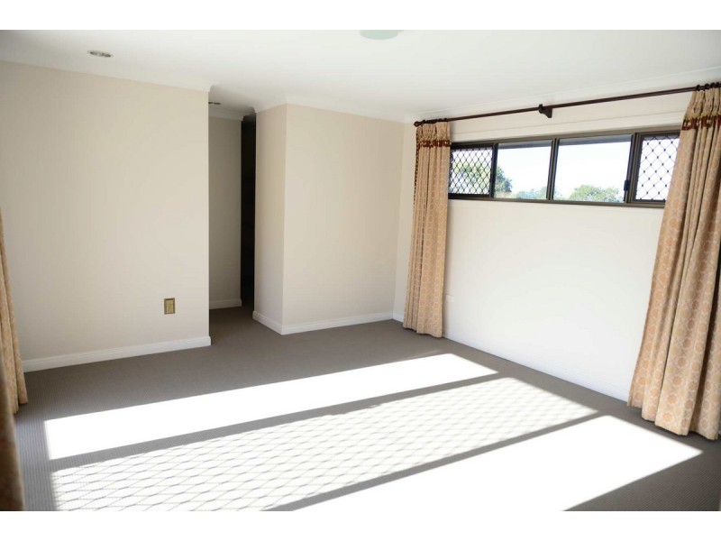 44 Bridgnorth Street, Carindale QLD 4152