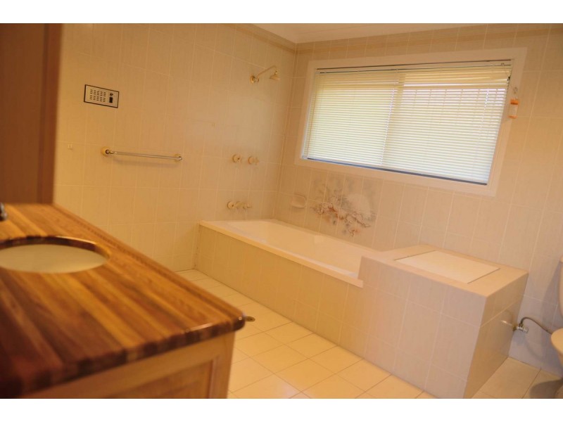 44 Bridgnorth Street, Carindale QLD 4152