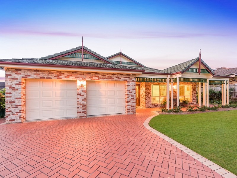 16 Coventry Place, Wishart QLD 4122