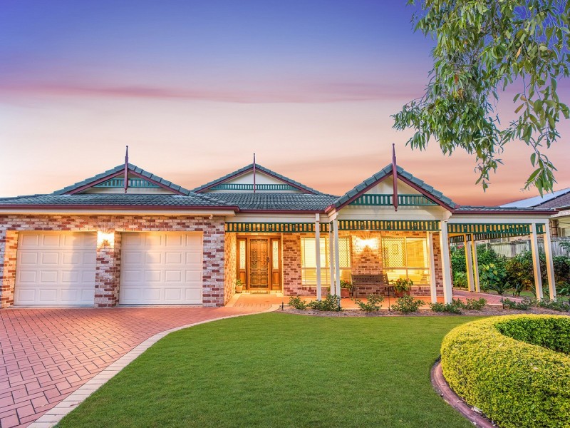 16 Coventry Place, Wishart QLD 4122