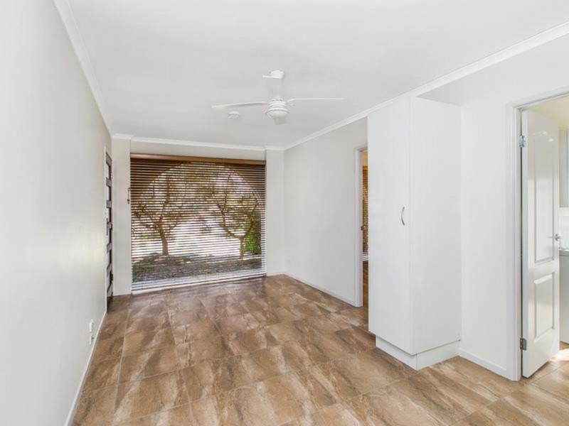 14 Eromanga Street, Carindale QLD 4152