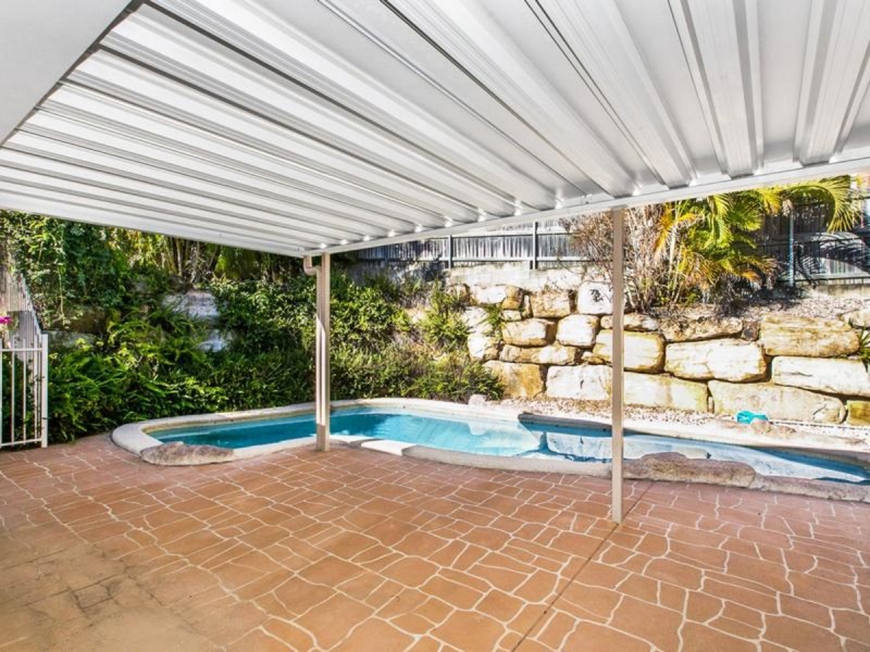 14 Eromanga Street, Carindale QLD 4152