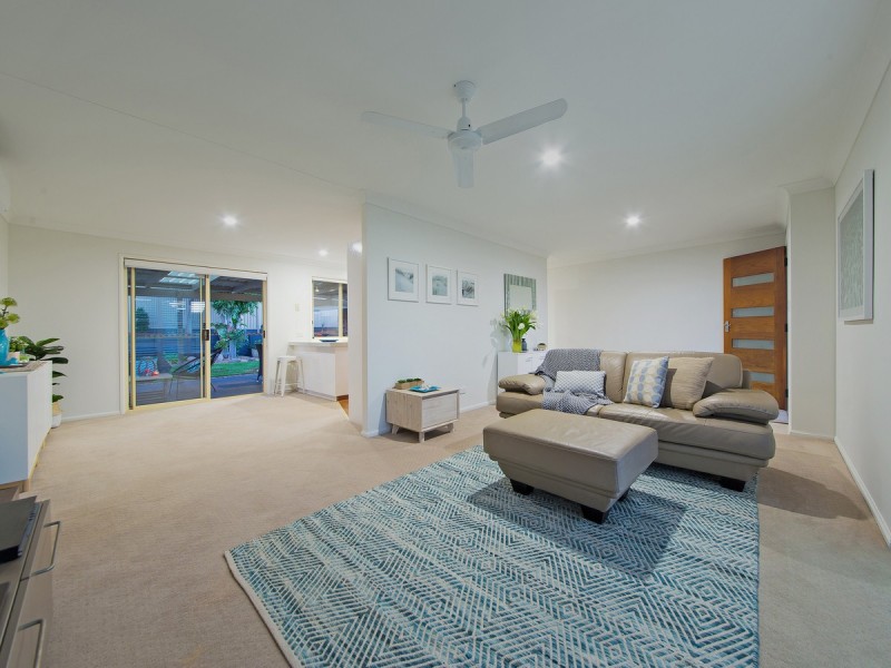 15 Burgundy Crescent, Thornlands QLD 4164