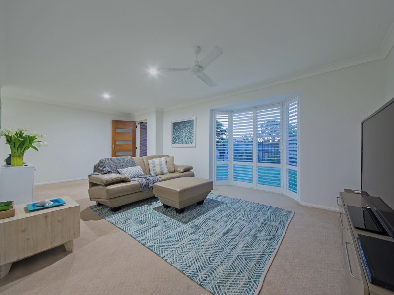 15 Burgundy Crescent, Thornlands QLD 4164