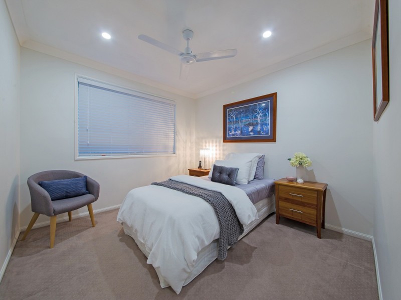 15 Burgundy Crescent, Thornlands QLD 4164