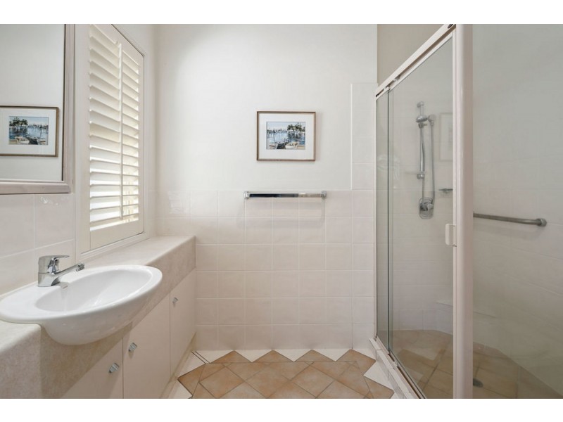 39 Flame Tree Cr, Carindale QLD 4152