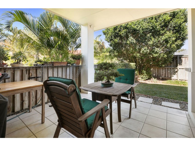 39 Flame Tree Cr, Carindale QLD 4152