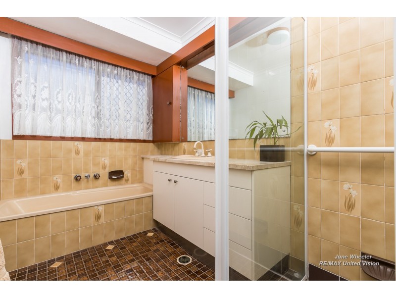 29 Donnington Street, Carindale QLD 4152