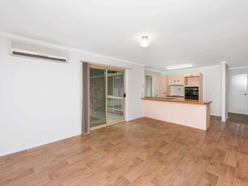 443 Broadwater Road, Mansfield QLD 4122