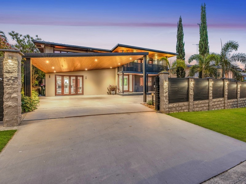 17 Colington Street, Mansfield QLD 4122