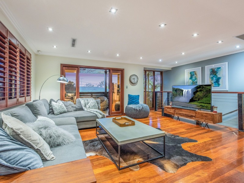 17 Colington Street, Mansfield QLD 4122