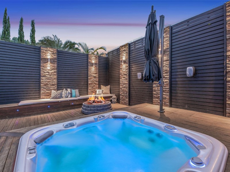 17 Colington Street, Mansfield QLD 4122