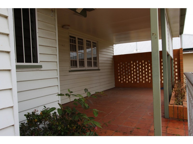 64 Dickenson Street, Carina QLD 4152