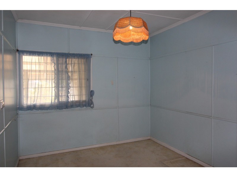 64 Dickenson Street, Carina QLD 4152