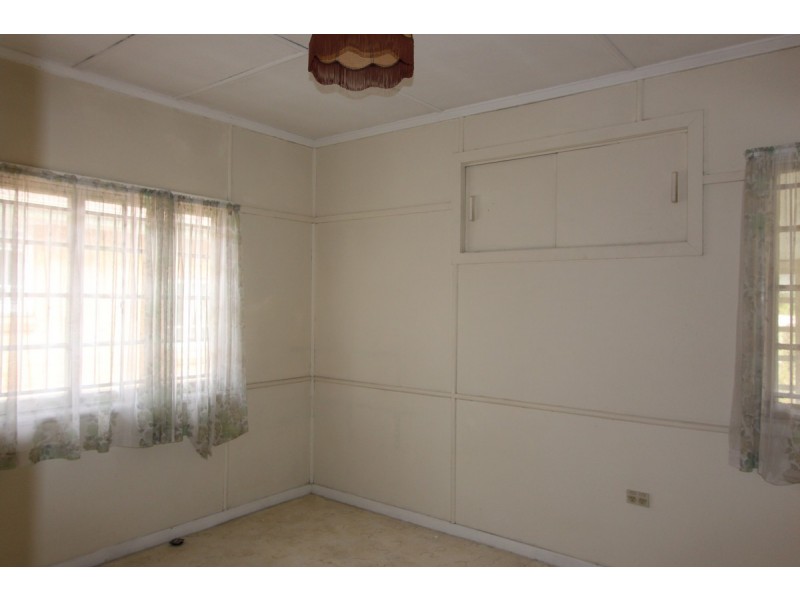 64 Dickenson Street, Carina QLD 4152