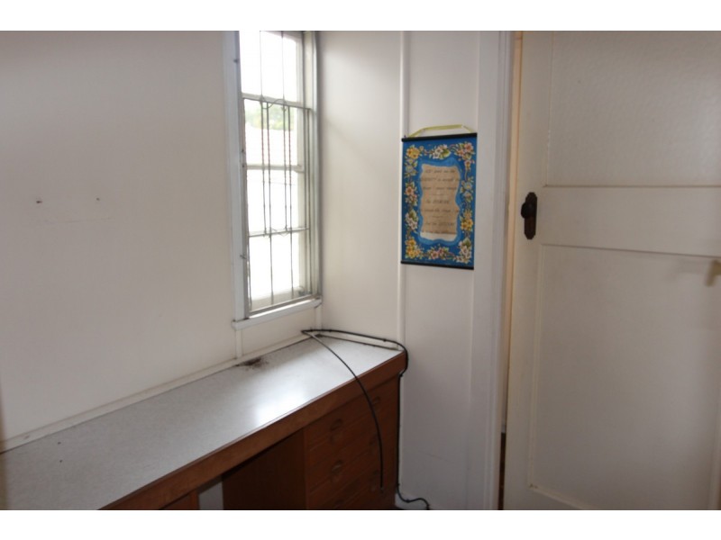 64 Dickenson Street, Carina QLD 4152