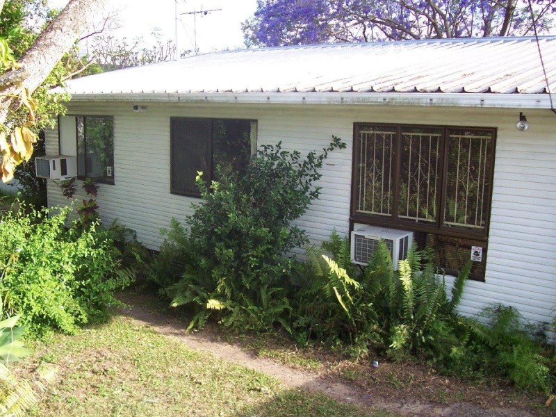 77 Renton Street, Camp Hill QLD 4152