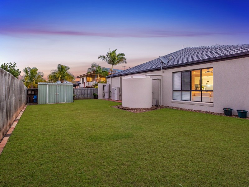 26 Clearmount Crescent, Carindale QLD 4152