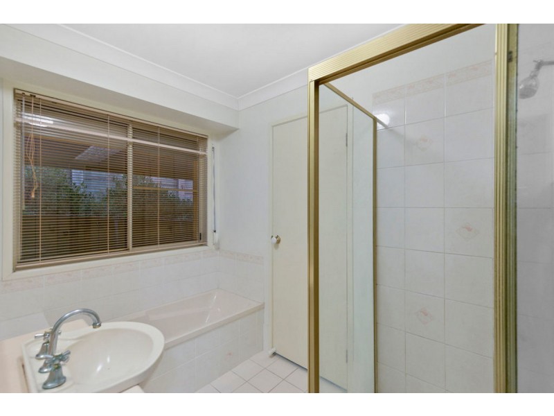 46 Michelangelo Cr, Mackenzie QLD 4156