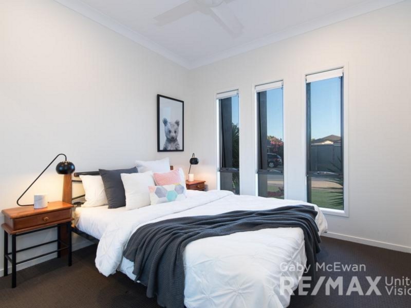 4 Beard Place, Wellington Point QLD 4160