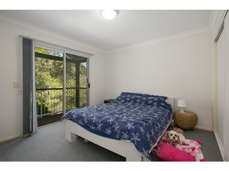 27 Hillside Crescent, Seven Hills QLD 4170