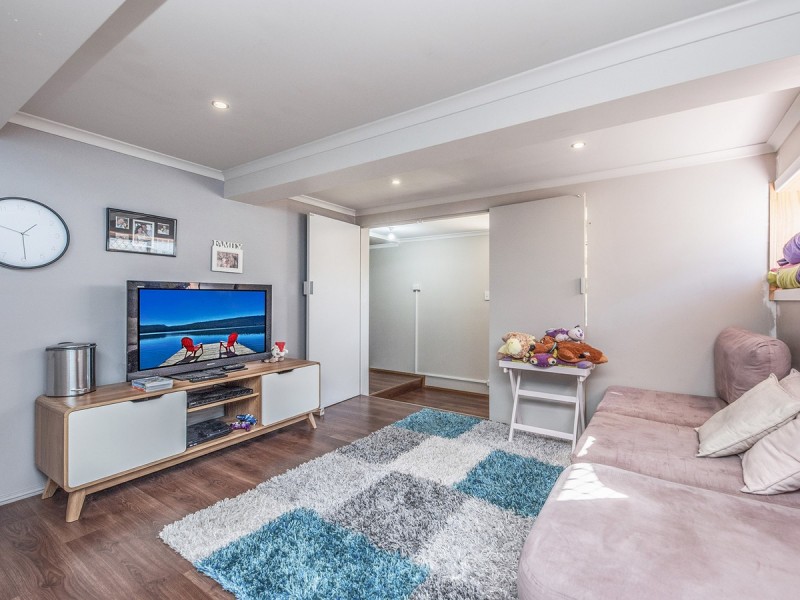 94 Mingera Street, Mansfield QLD 4122