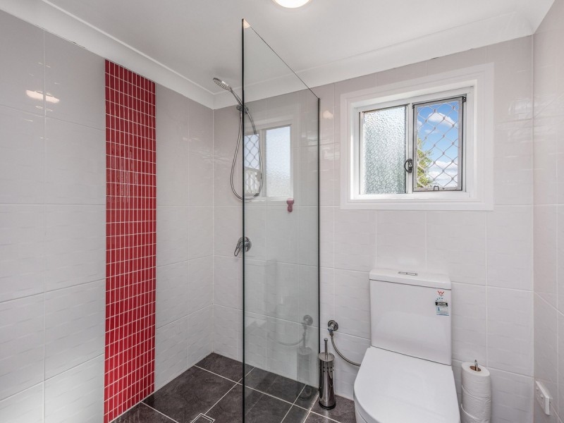 94 Mingera Street, Mansfield QLD 4122