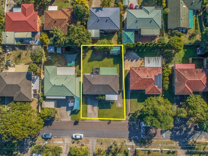 94 Mingera Street, Mansfield QLD 4122