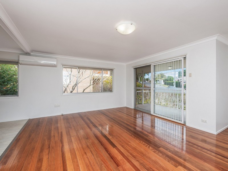 49 Lewana Street, Mansfield QLD 4122