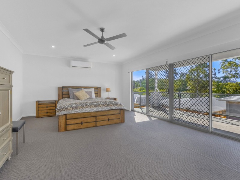39 Lomond Circuit, Upper Kedron QLD 4055
