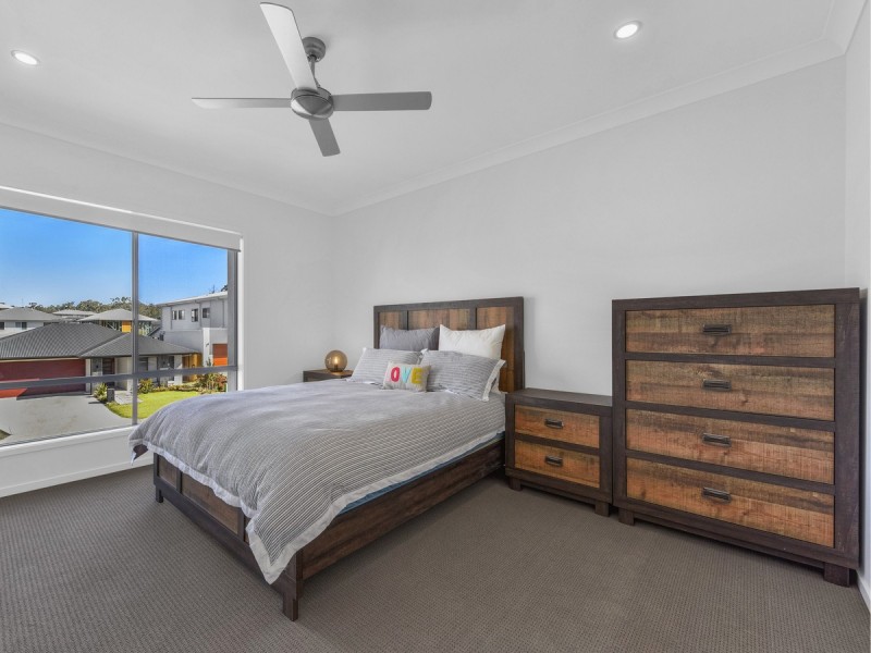 39 Lomond Circuit, Upper Kedron QLD 4055