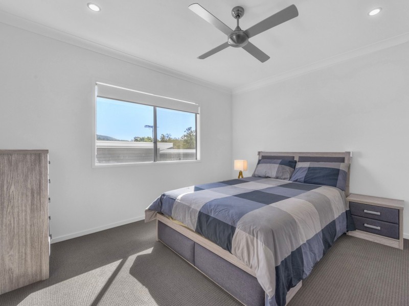 39 Lomond Circuit, Upper Kedron QLD 4055