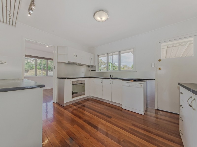 7 Gilwell Street, Carina QLD 4152