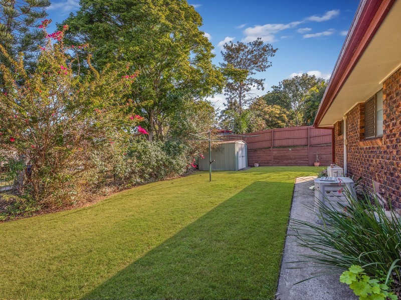 23 Kenora Street, Mansfield QLD 4122