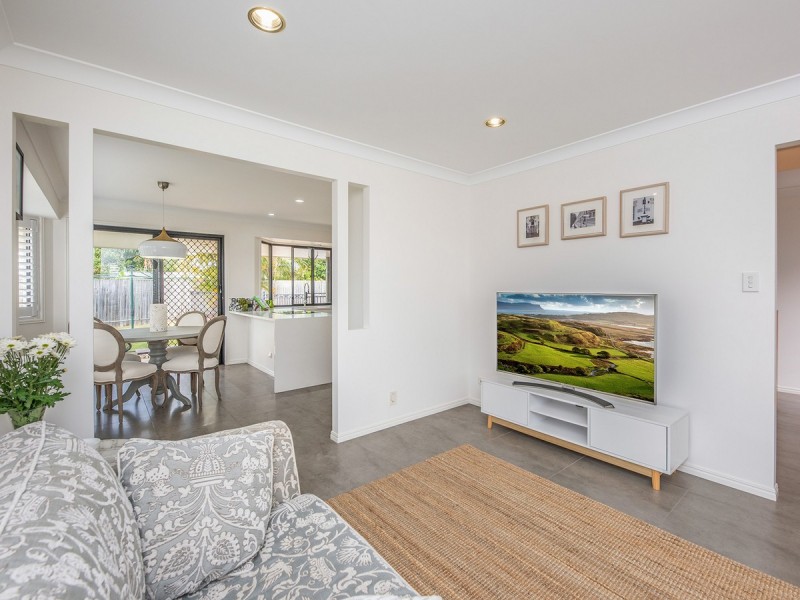 41 Chanel Crescent, Eight Mile Plains QLD 4113