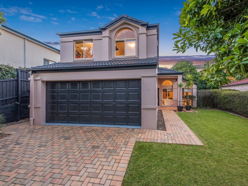 62 Eastwood Drive, Mansfield QLD 4122