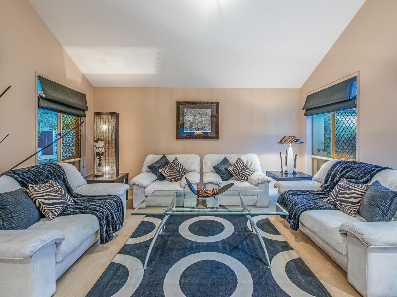 62 Eastwood Drive, Mansfield QLD 4122