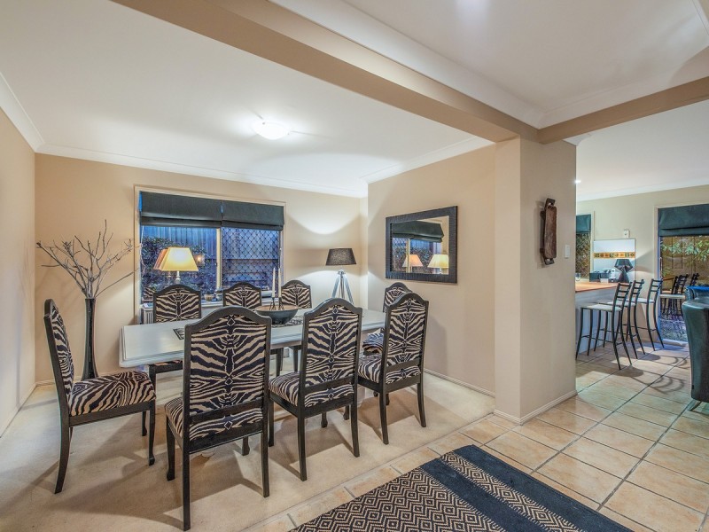 62 Eastwood Drive, Mansfield QLD 4122