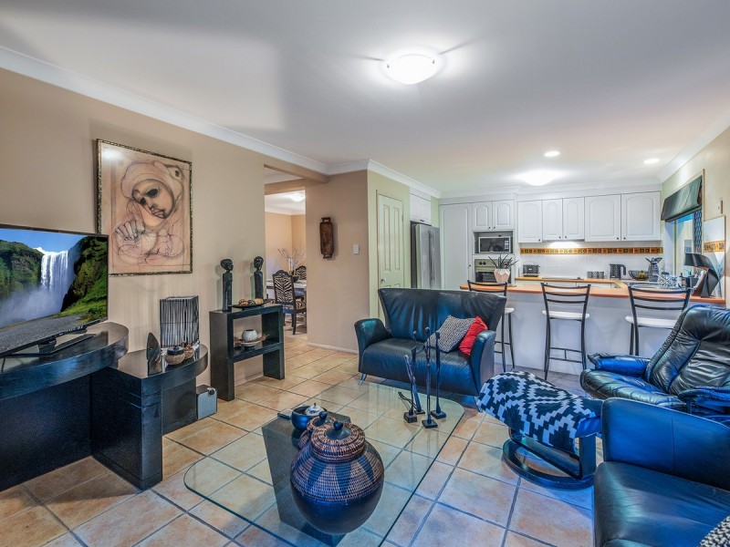 62 Eastwood Drive, Mansfield QLD 4122