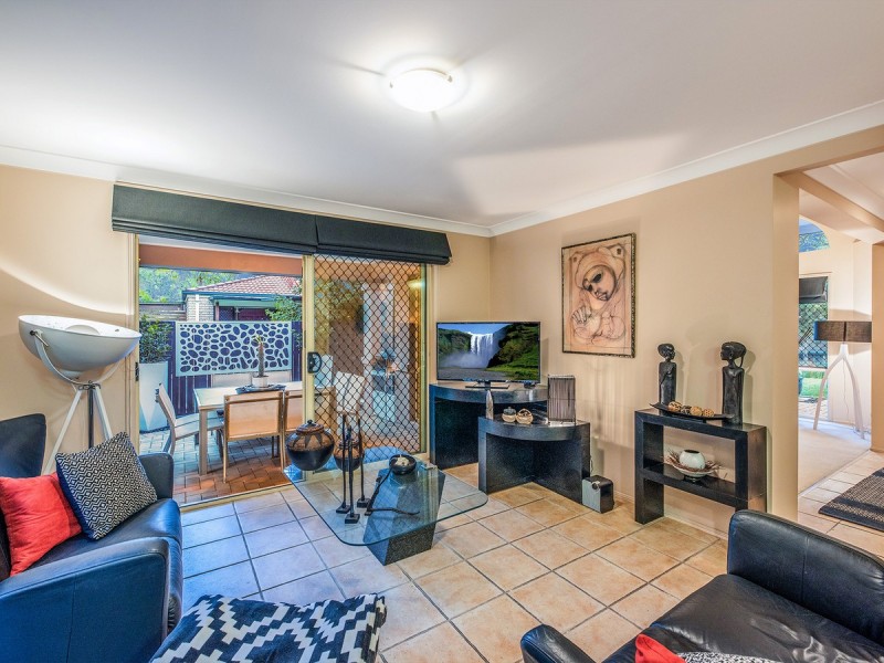 62 Eastwood Drive, Mansfield QLD 4122