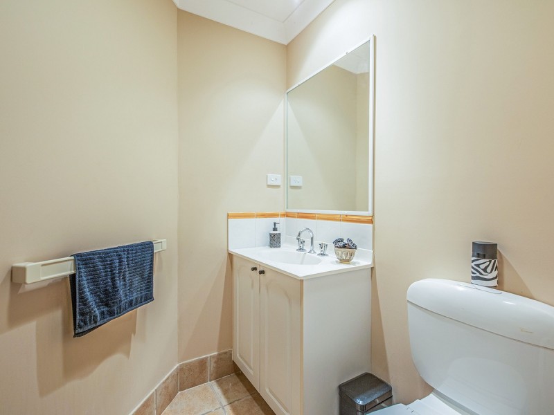 62 Eastwood Drive, Mansfield QLD 4122