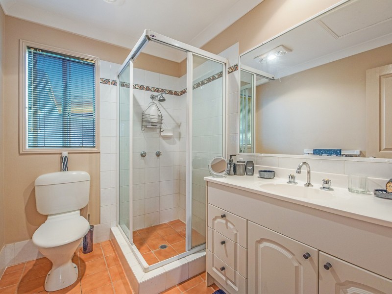 62 Eastwood Drive, Mansfield QLD 4122