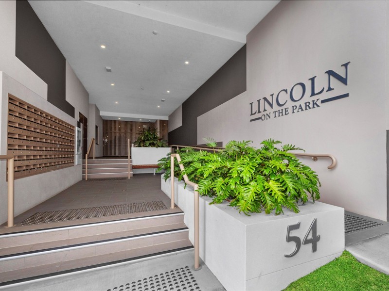 103/54 Lincoln Street, Greenslopes QLD 4120