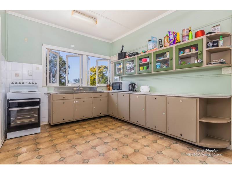 32 Lloyd Street, Camp Hill QLD 4152