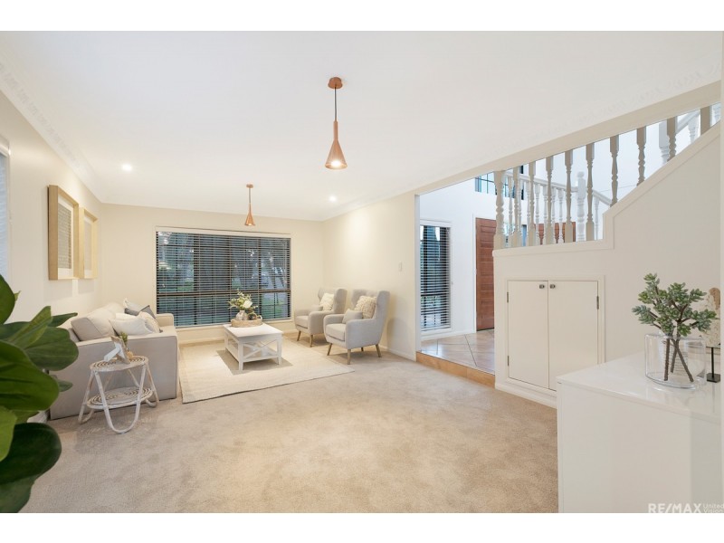 13 Ehlers Close, Carindale QLD 4152