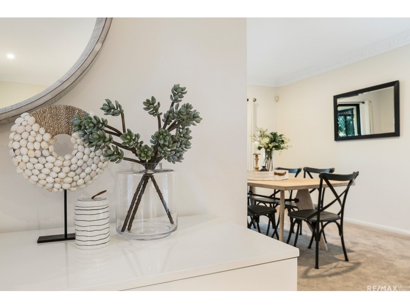 13 Ehlers Close, Carindale QLD 4152